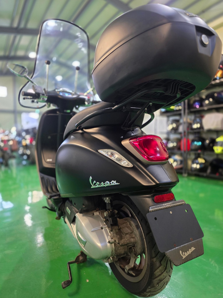 특가)베스파스프린트 tft모델 22년 1만 스크린 탑박스셋팅 최저가판매 이미지