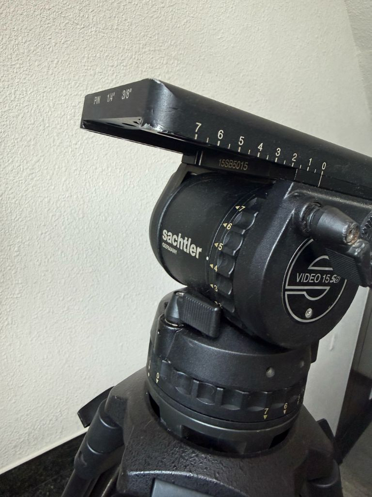 셔틀러 비디오 15sb, 2단트라이, 사각슈(플레이트포람(사진))(sachtler video 15sb)가방없음 이미지