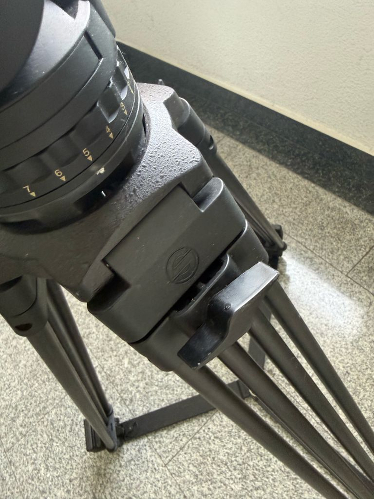 셔틀러 비디오 15sb, 2단트라이, 사각슈(플레이트포람(사진))(sachtler video 15sb)가방없음 이미지