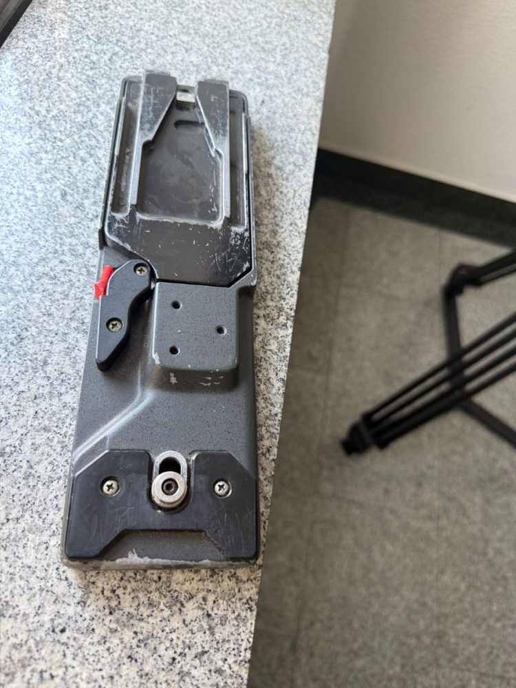 셔틀러 비디오 15sb, 2단트라이, 사각슈(플레이트포람(사진))(sachtler video 15sb)가방없음 이미지