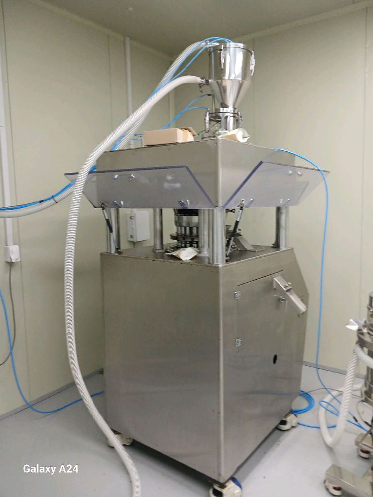 코인육수 제조 전체 기계라인 (분쇄기,pdp포장기계,분진기,검출기,타정기,이송기)등 이미지