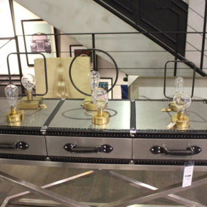 까사알렉시스 빈티지 트렁크 콘솔 테이블 이미지