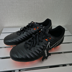 나이키 티엠포 레전드7 축구화(새상품/275)