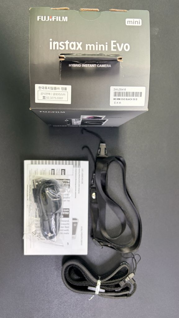 후지 인스탁스 미니 에보(가죽케이스) 블랙 팝니다. 이미지