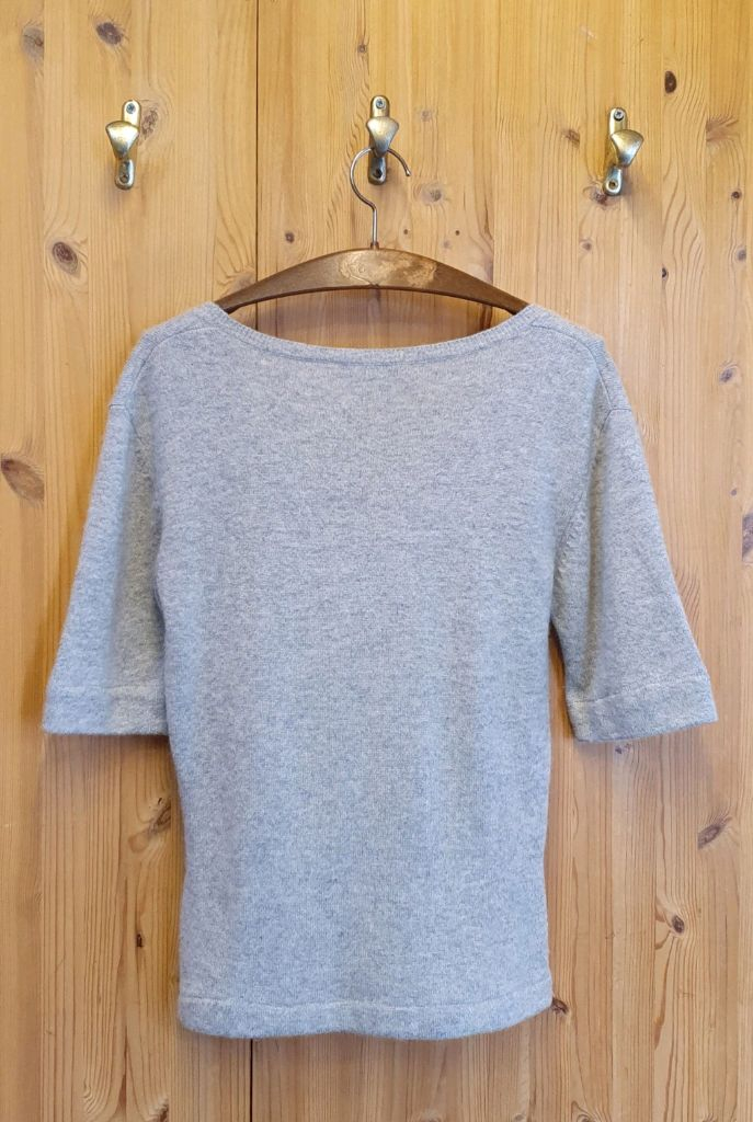 55.Cashmere 크롭 가디건--1