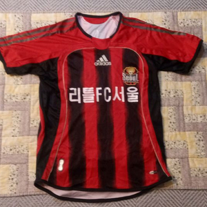리틀 FC서울 홈 유니폼 셰놀 귀네슈 감독 아디 이을용 정조국 사인 유니폼 팝니다 이미지