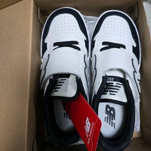 뉴발란스키즈 운동화 200 사이즈 새상품 이미지