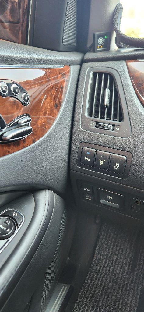 신형 에쿠스 lpg 겸용 2009년 19인치 휠 개인 27만7천 현대차 승용 이미지