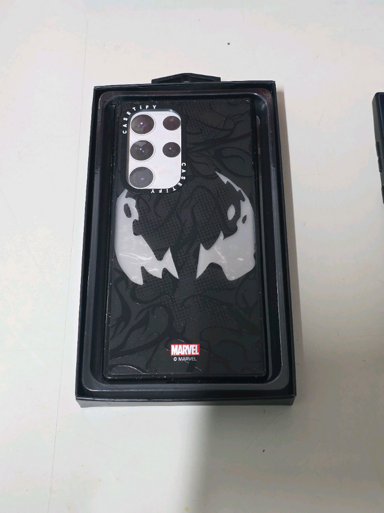 갤럭시s23 울트라 케이스티파이 스파이더맨 케이스 이미지