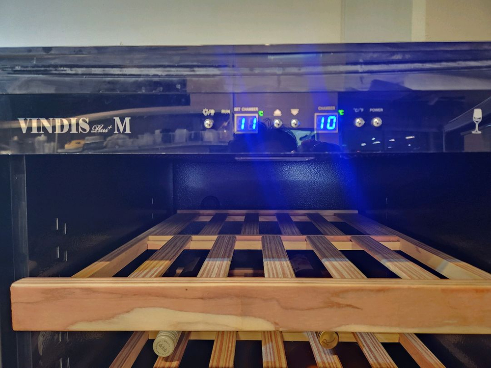 와인셀러 이미지