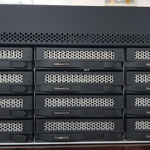 Terramaster 테라마스터 T12-423 12베이 NAS 이미지