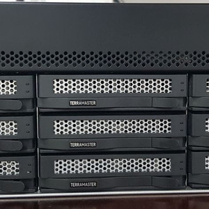 Terramaster 테라마스터 T9-423 9베이 NAS 이미지