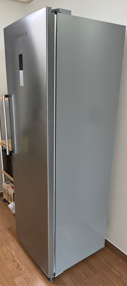 (새상품) 쿠잉 스탠드 미니 슬림 냉동고 소형 280L 실버 이미지