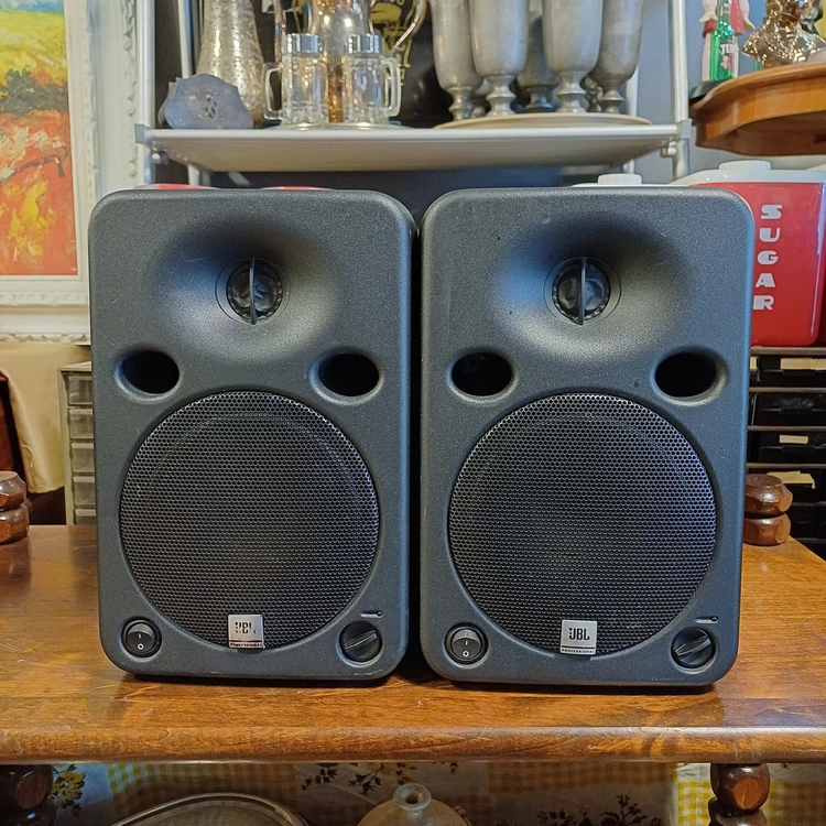 JBL LSR6325P 액티브 모니터 스피커 - 안심되는 중고거래