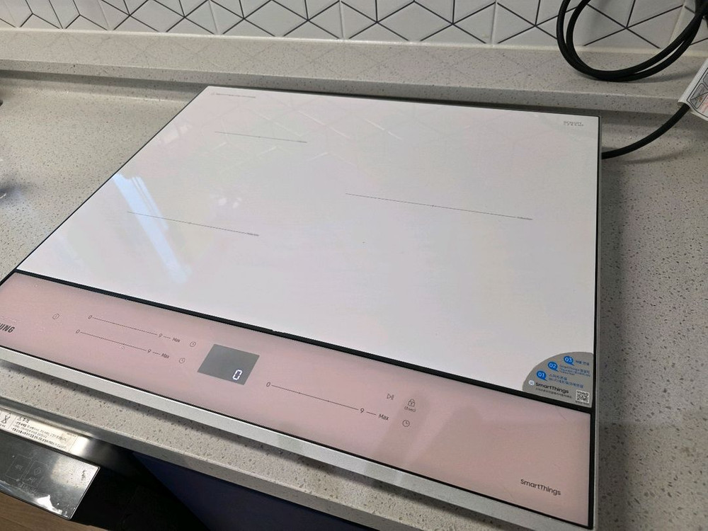 삼성 비스포크 인덕션 3구 NZ63A8708XP 핑크에디션 (고속버스 수화물가능) 이미지