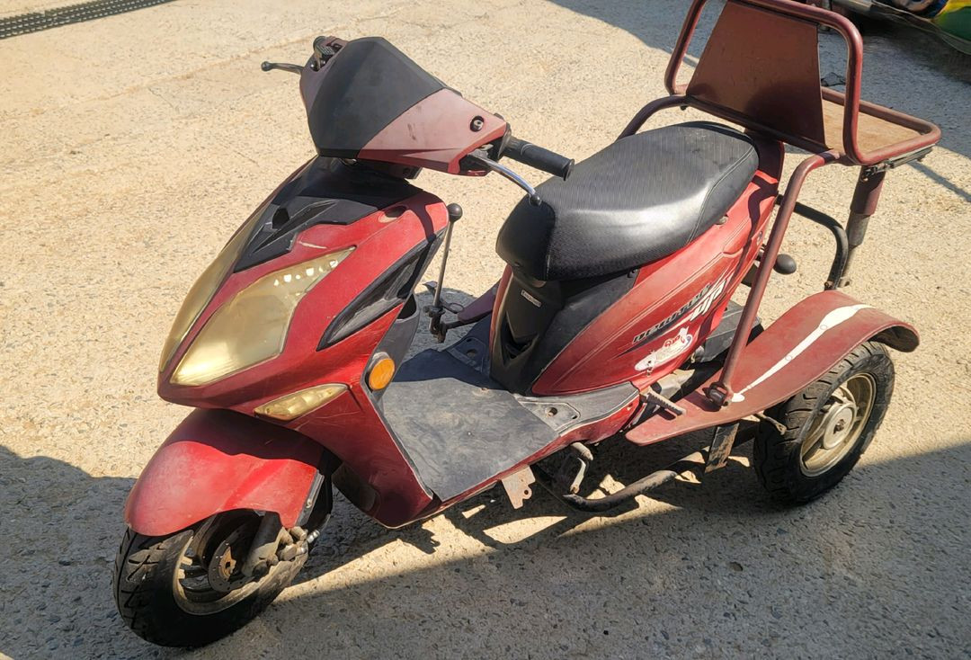 삼발이 스쿠터 운반차 이미지