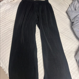 옴므플리세 팬츠