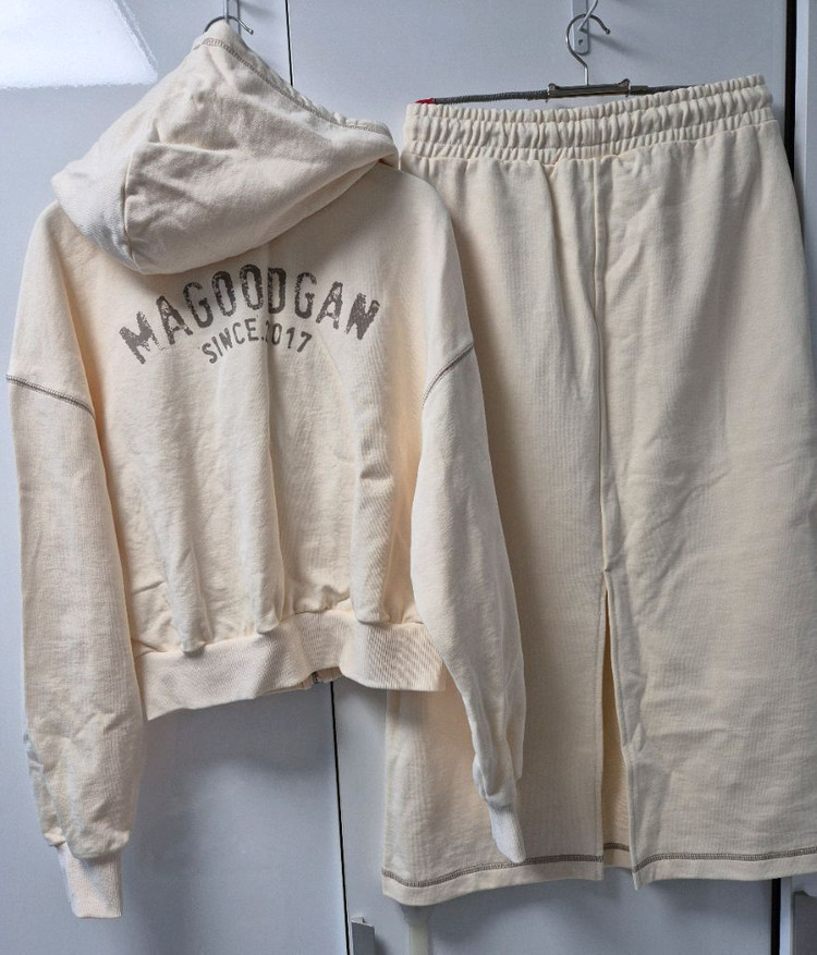 맥우드건 론아스 스트링 크림셋업. 미듐사이즈새상품--4