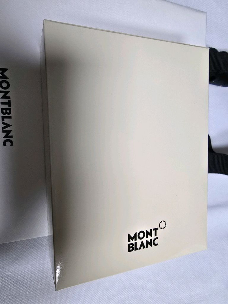 중고 몽블랑 7163 남자 반지갑팝니다. 이미지