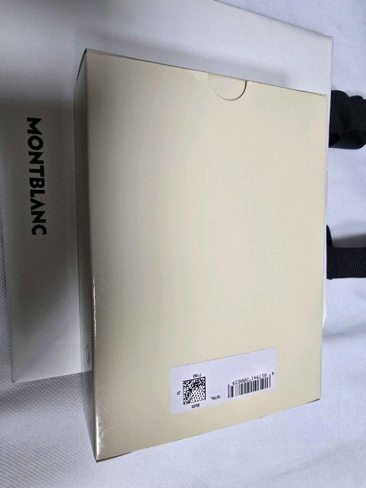 중고 몽블랑 7163 남자 반지갑팝니다. 이미지