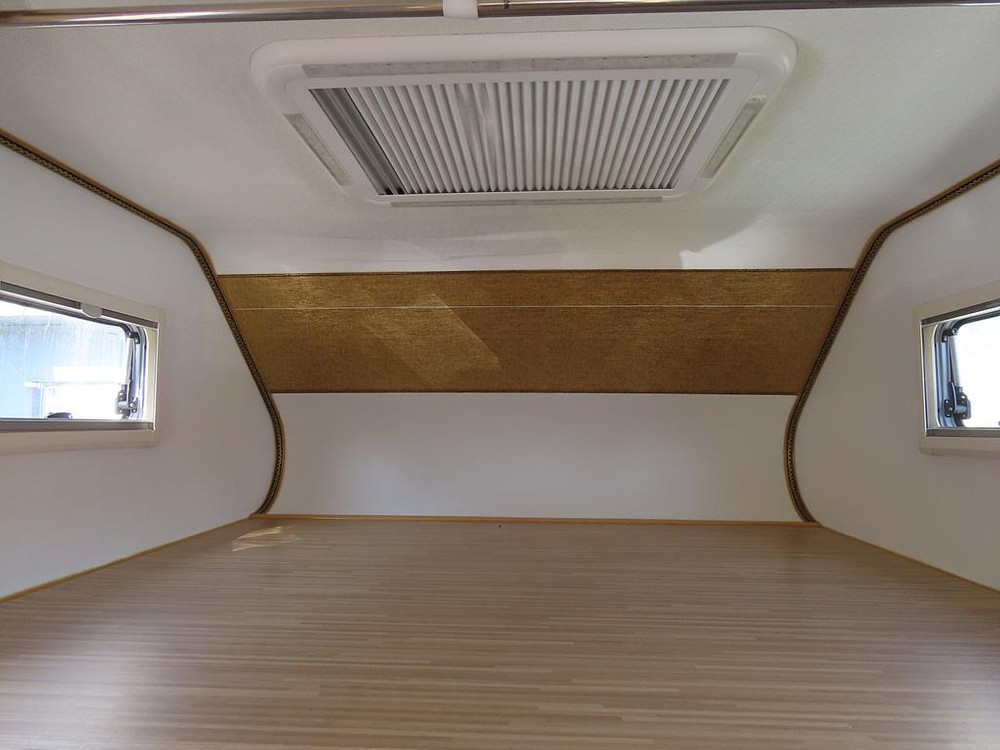 하이엔드 캠퍼 트럭캠퍼 판매합니다 이미지