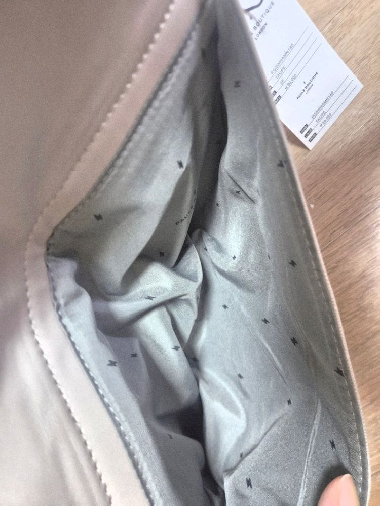 폴스부띠끄 클러치백 이미지