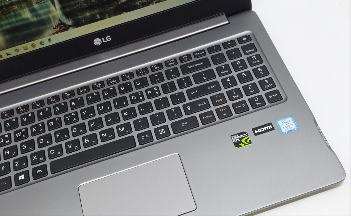 LG전자 울트라기어 GT 15U780-PA76K I7/16GB게이밍노트북--1