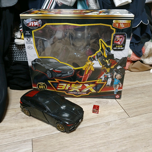 헬로카봇 카봇X 한정판 판매합니다(택포)