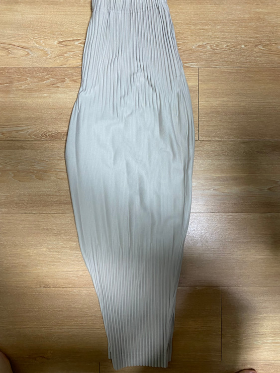 옴므플리쎄 이세이미야케 바지--1