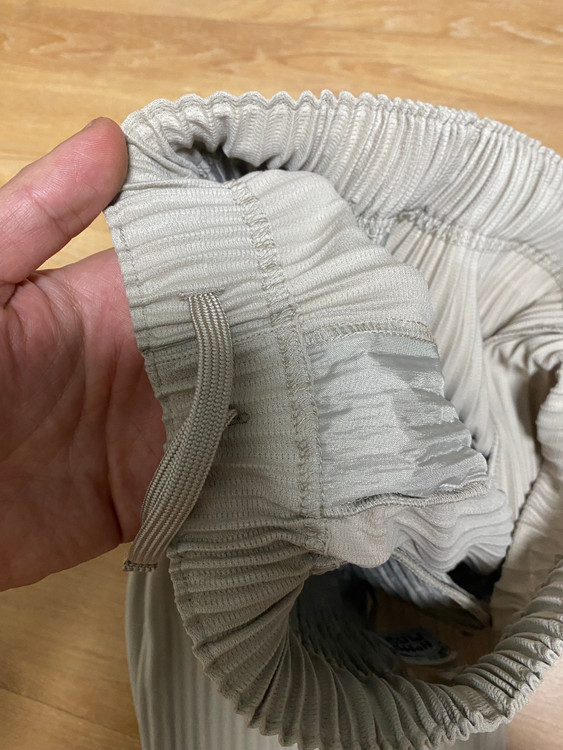 옴므플리쎄 이세이미야케 바지--5