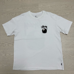 나이키 스투시 8볼 티셔츠 화이트 L 판매