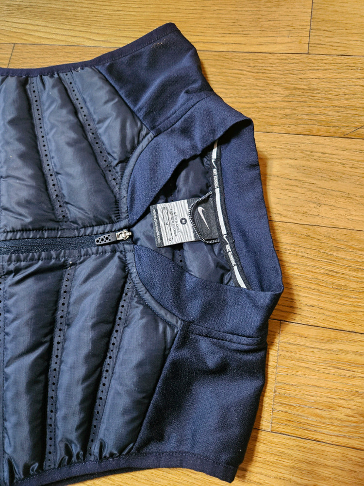 나이키 GYAKUSOU 에어로로프트 패딩 베스트 러닝 헬스 골프 조끼 갸쿠소우 한정판--1