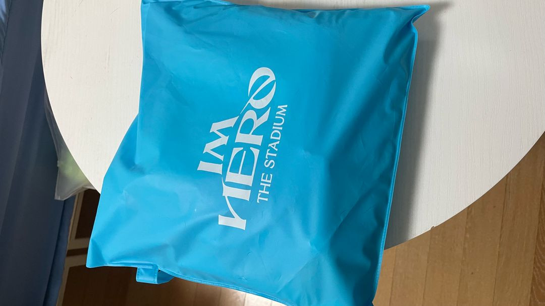 임영웅 상암콘서트 우비 판매 이미지