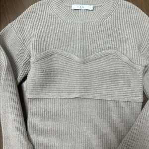 iro 니트 이미지