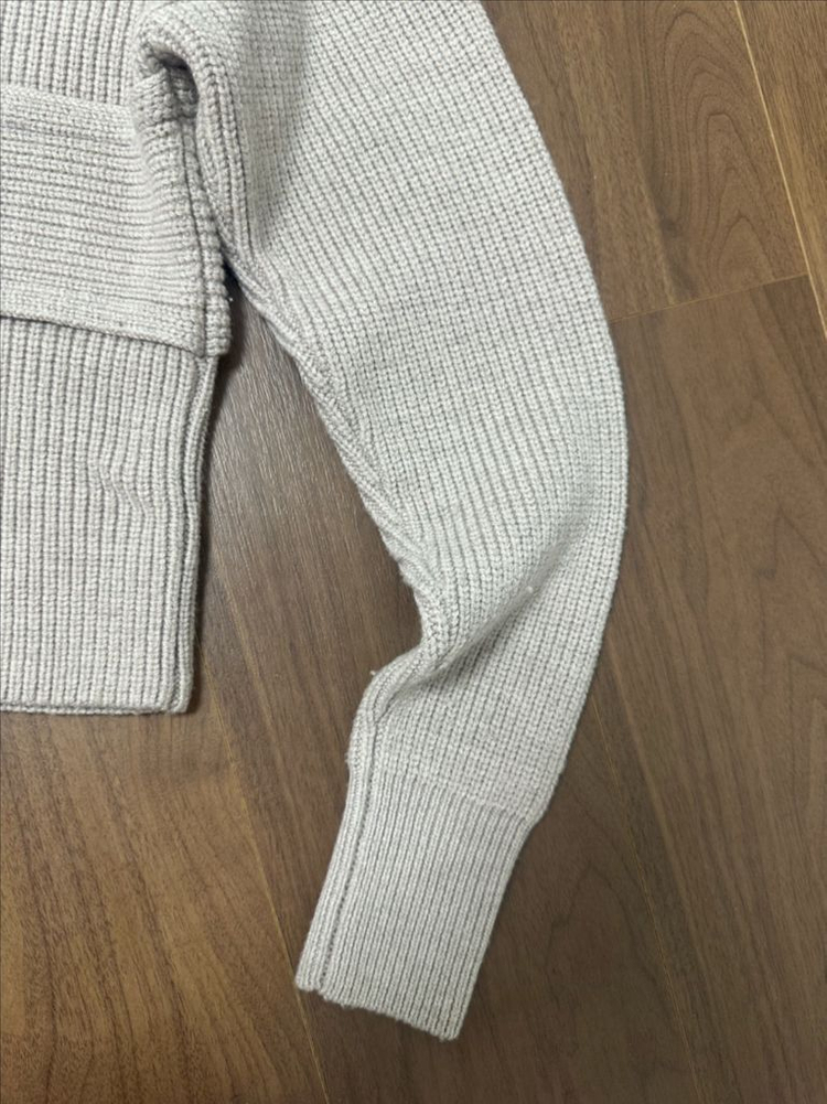 iro 니트 이미지