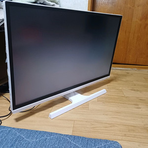 MONEX K32UHM 32인치led모니터 백화현상 부품용판매 이미지