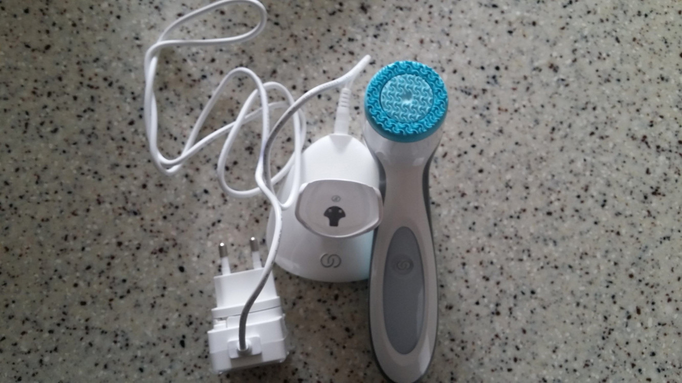 뉴스킨 갈바닉 스파2, ﻿갈바닉 바디 스파, 에이지락 루미스파 스타터, 아티스트리 클렌징 디바이스, 카사업 이미지