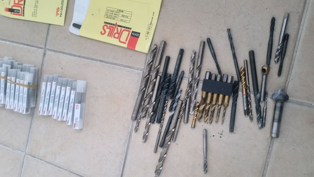 공구용 드릴 세트--1