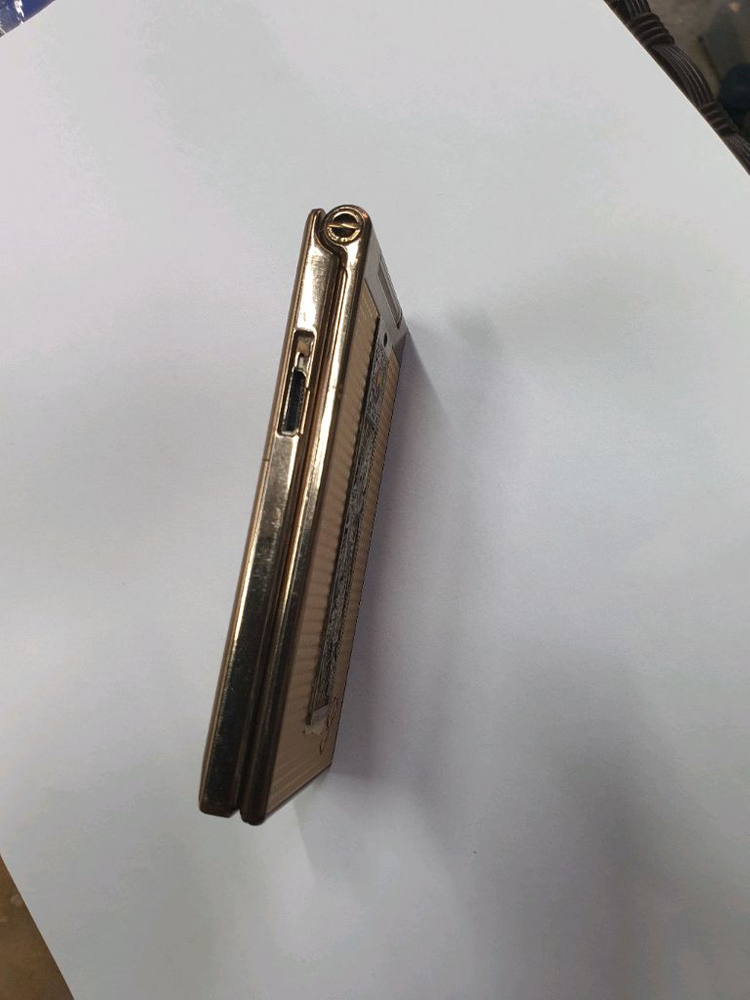 스카이IM U700S 듀퐁 폴더폰 옛날폰 2G폰 이미지