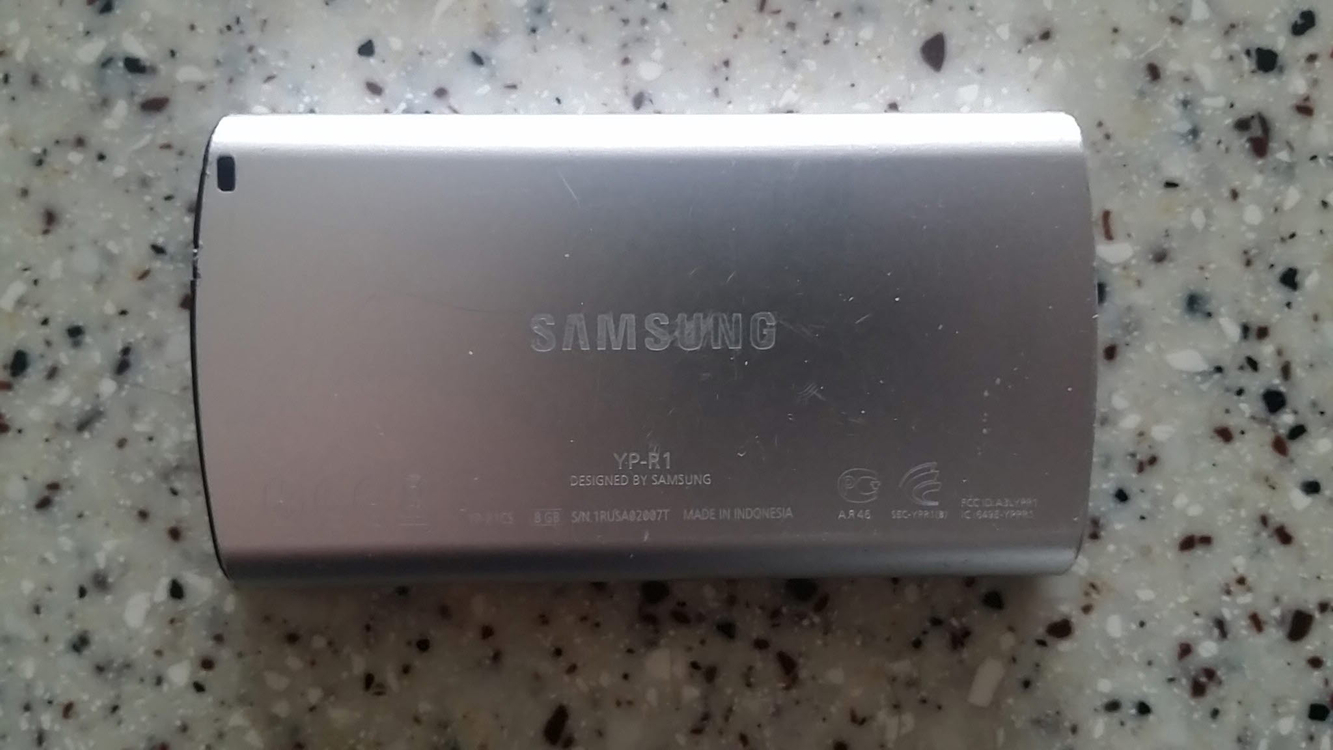 구형 MP3 삼성 옙 YP-R0, YP-R1, YP-P2AB, 아이리버 Lplayer N73, 토마토 비디오 터치 이미지