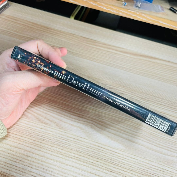 [중고음반/CD] 소녀시대 Girls' Generation 2집 리패키지 Run Devil Run--3