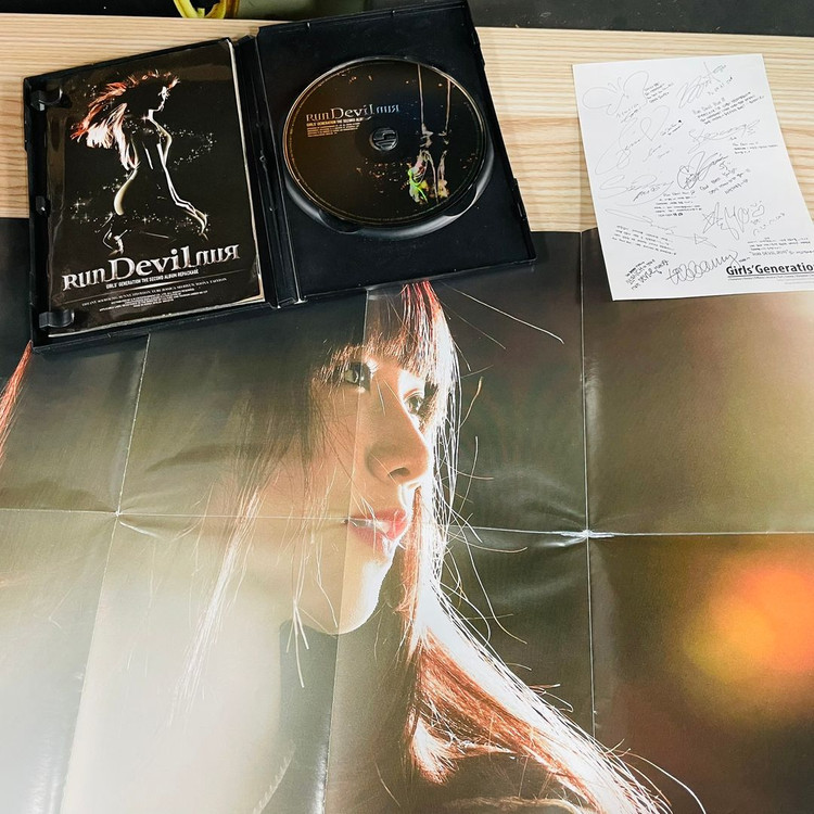 [중고음반/CD] 소녀시대 Girls' Generation 2집 리패키지 Run Devil Run--4