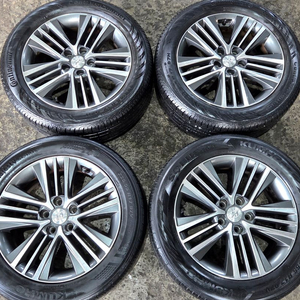 그랜저HG 17인치휠타이어 2255517 pcd114.3 소나타 k5 k7 아반떼 sm5 sm7 등 이미지