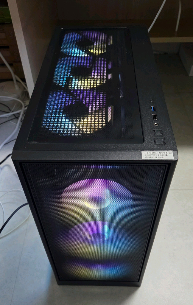 9800X3D, 사파이어 9070XT, DDR5 32GB, SSD 1TB 고사양 게이밍 PC 데스크탑 새제품--1