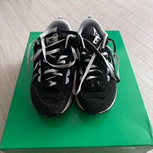 나이키 사카이 베이퍼와플 블랙 255