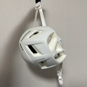 크랭크 아티카 헬멧 m