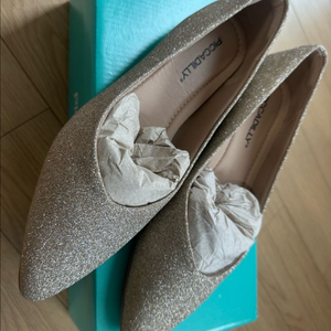 [새상품] 피카딜리 플랫슈즈 1.5cm 글리터 34 사이즈 판매합니다. 무료배송 이미지