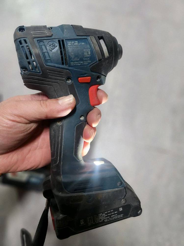 보쉬GDR18V-200임팩드릴 이미지