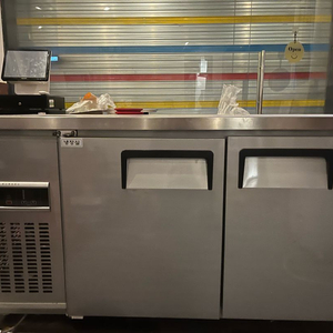 업소용 1500 테이블 냉장고 팝니다 이미지