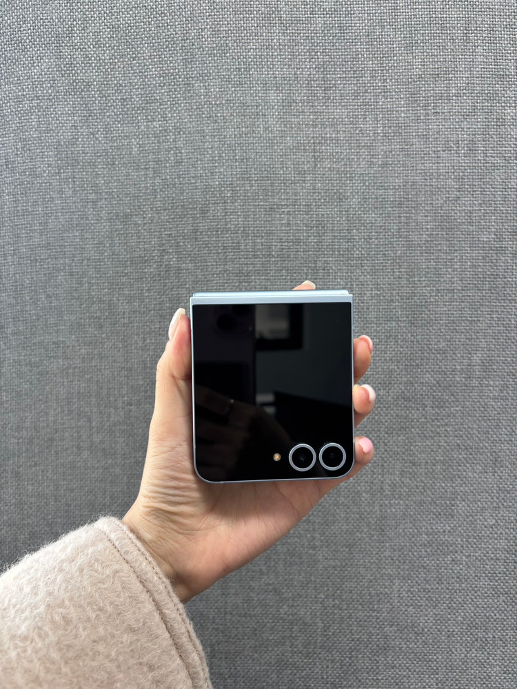 갤럭시Z 플립6 256G 블루/ 중고폰업무폰저가폰세컨폰공기계게임폰효도폰게임폰알뜰폰--1